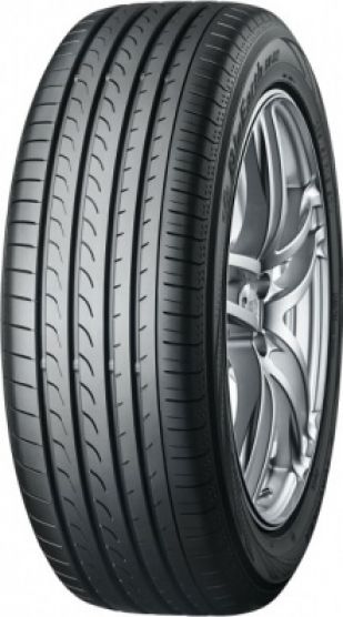 Yokohama BluEarth RV02 215/50 R17 95V